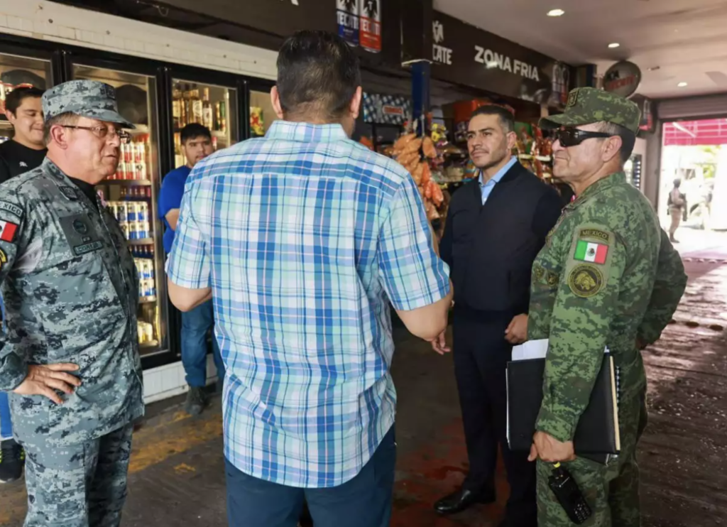 El secretario de Seguridad Pública, Omar García Harfuch, ha visitado Sinaloa para abordar el problema de violencia